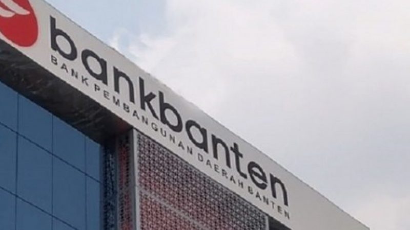 O empresário Pandu Sjahrir apoia plano de digitalização do Banco Banten da Indonésia