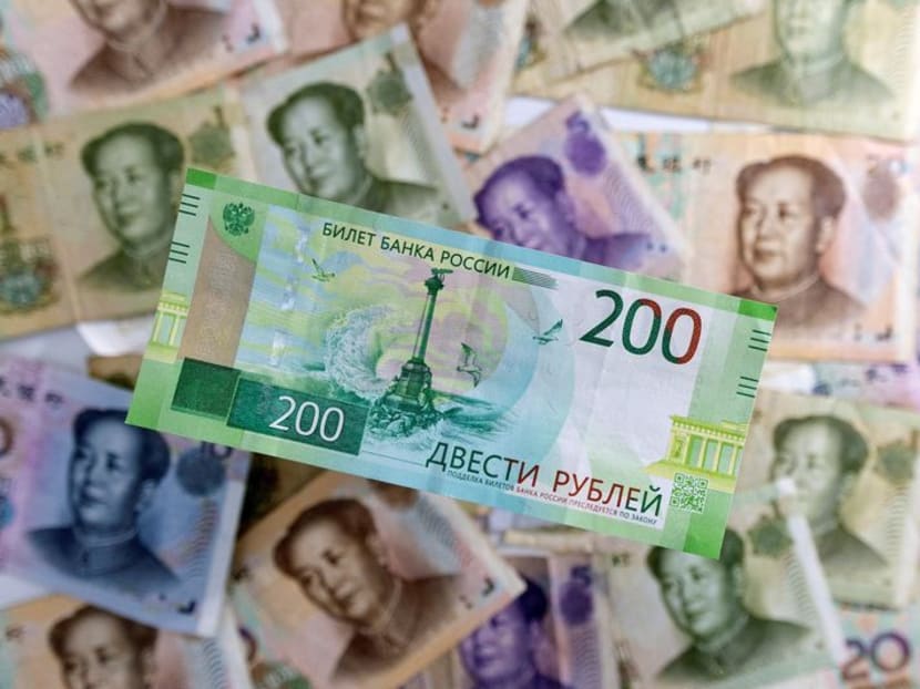 Russos correm para comprar yuan chinês, diz banco Otkritie